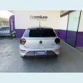 VOLKSWAGEN VOLKSWAGEN POLO FLEX MANUAL 4P - PRATA - 2024 Foto 6 (Miniatura)