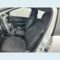 RENAULT KWID ZEN 1.0 12V SCE (FLEX) - BRANCO - 2024 Foto 6 (Miniatura)