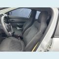 RENAULT KWID ZEN 1.0 12V SCE FLEX - BRANCO - 2023 Foto 6 (Miniatura)