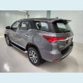 TOYOTA HILUX SW4 2.8 SRX 4X4 16V TURBO INTERCOOLER DIESEL 4P AUT. - CINZA - 2019 Foto 7 (Miniatura)