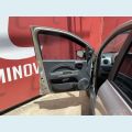 FIAT UNO VIVACE 1.0 8V FLEX MANUAL 2P - PRATA - 2016 Foto 7 (Miniatura)