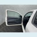 VOLKSWAGEN VOLKSWAGEN SAVEIRO STARTLINE CS 1.6 FLEX MANUAL 2P - BRANCO - 2016 Foto 7 (Miniatura)