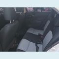 NISSAN MARCH S 1.0 16V FLEX FUEL 5P - BRANCO - 2014 Foto 8 (Miniatura)