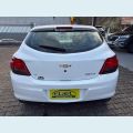 CHEVROLET ONIX 1.4MT LT - BRANCO - 2015 Foto 8 (Miniatura)