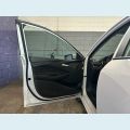 CHEVROLET ONIX LT 1.0 TURBO FLEX MANUAL 4P - BRANCO - 2025 Foto 8 (Miniatura)