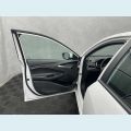 CHEVROLET ONIX LT 1.0 TURBO FLEX MANUAL 4P - BRANCO - 2024 Foto 8 (Miniatura)