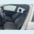 VOLKSWAGEN VOYAGE 1.0 MPI FLEX MANUAL 4P - BRANCO - 2023 Foto 8 (Miniatura)