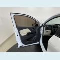 RENAULT CAPTUR INTENSE 2.0 16V FLEX AUT. 4P - BRANCO - 2018 Foto 8 (Miniatura)