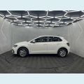 VOLKSWAGEN POLO COMFORTLINE (AUT) (FLEX) - BRANCO - 2023 Foto 8 (Miniatura)