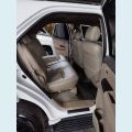 TOYOTA HILUX SW4 3.0 SRV 4X4 7 LUGARES 16V TURBO INTERCOOLER DIESEL 4P AUT. - BRANCO - 2013 Foto 9 (Miniatura)