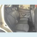 RENAULT KWID 1.0 12V SCE FLEX INTENSE MANUAL - BRANCO - 2023 Foto 9 (Miniatura)