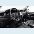 TOYOTA HILUX SW4 2.8 D-4D TURBO DIESEL SRX 4X4 AUT. - PRETO - 2022 Foto 9 (Miniatura)