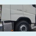 VOLVO FH-460 GLOBETROTTER 8X2 2P (DIESEL)(E5) - BRANCO - 2018 Foto 9 (Miniatura)