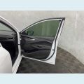 CHEVROLET ONIX LT 1.0 TURBO FLEX MANUAL 4P - BRANCO - 2023 Foto 9 (Miniatura)