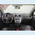 VOLKSWAGEN VOYAGE VHT 1.6 FLEX MANUAL 4P - PRATA - 2014 Foto 9 (Miniatura)