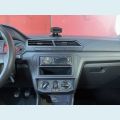 VOLKSWAGEN VOYAGE TRENDLINE 1.0 MPI FLEX MANUAL 4P - PRATA - 2017 Foto 9 (Miniatura)