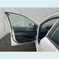 CHEVROLET ONIX LT 1.0 TURBO FLEX MANUAL 4P - BRANCO - 2024 Foto 9 (Miniatura)