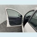 VOLKSWAGEN VOYAGE 1.6 FLEX MANUAL 4P - BRANCO - 2022 Foto 9 (Miniatura)