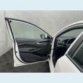 CHEVROLET ONIX LT 1.0 TURBO FLEX MANUAL 4P - BRANCO - 2024 Foto 9 (Miniatura)