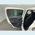 FIAT FIAT MOBI LIKE 1.0 FLEX MANUAL 4P - BRANCO - 2022 Foto 9 (Miniatura)