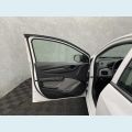 CHEVROLET ONIX JOY 1.0 FLEX MANUAL 4P - BRANCO - 2018 Foto 9 (Miniatura)