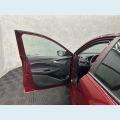 CHEVROLET ONIX LT 1.0 TURBO FLEX MANUAL 4P - VERMELHO - 2024 Foto 9 (Miniatura)