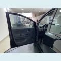 VOLKSWAGEN FOX TRENDLINE 1.0 MPI FLEX MANUAL 4P - PRETO - 2017 Foto 9 (Miniatura)