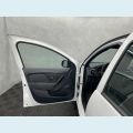 RENAULT LOGAN ZEN 1.0 12V FLEX MANUAL 4P - BRANCO - 2023 Foto 9 (Miniatura)