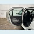 RENAULT LOGAN EXPRESSION 1.0 12V FLEX MANUAL 4P - BRANCO - 2018 Foto 9 (Miniatura)