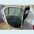 RENAULT LOGAN ZEN 1.0 - PRATA - 2025 Foto 9 (Miniatura)