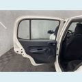 FIAT UNO ATTRACTIVE 1.0 8V (FLEX) 4P - BRANCO - 2019 Foto 9 (Miniatura)