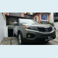 KIA SORENTO 2.4 S.253 4X2 16V 4P AUT. - CINZA - 2012 Foto 1 (Miniatura)