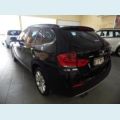 BMW X1 2.0 18I 4X2 16V 4P AUT. - PRETO - 2011 Foto 1 (Miniatura)