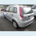FORD FIESTA 1.0 MPI SEDAN 8V FLEX 4P - PRATA - 2011 Foto 1 (Miniatura)