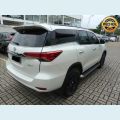 TOYOTA HILUX SW4 2.8 SRX 4X4 7 LUGARES 16V TURBO INTERCOOLER DIESEL 4P AUT. - BRANCO - 2017 Foto 1 (Miniatura)