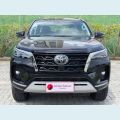 TOYOTA HILUX SW4 2.8 D-4D TURBO DIESEL SRX 7L 4X4 AUT. - PRETO - 2022 Foto 1 (Miniatura)