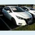 NISSAN VERSA 1.6 16V FLEX SENSE XTRONIC - BRANCO - 2021 Foto 2 (Miniatura)