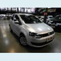 VOLKSWAGEN FOX 1.0 MI TREND 8V TOTAL FLEX 4P - PRATA - 2011 Foto 2 (Miniatura)