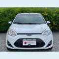 FORD FIESTA 1.6 ROCAM HATCH 8V FLEX 4P - BRANCO - 2014 Foto 2 (Miniatura)