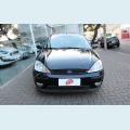 FORD FOCUS 1.6 GL 8V FLEX 4P - PRETO - 2009 Foto 2 (Miniatura)