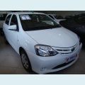 TOYOTA ETIOS 1.3 X 16V FLEX 4P - BRANCO - 2014 Foto 2 (Miniatura)