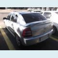 CHEVROLET ASTRA 2.0 MPFI ADVANTAGE 8V FLEXPOWER 4P - PRATA - 2010 Foto 2 (Miniatura)