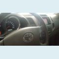 TOYOTA HILUX SW4 SRV D4-D 4X4 3.0 TDI DIES. AUT. - PRETO - 2007 Foto 2 (Miniatura)