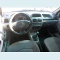 RENAULT CLIO 1.0 CAMPUS 16V FLEX 4P - PRATA - 2010 Foto 3 (Miniatura)