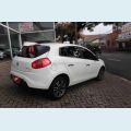 FIAT BRAVO 1.8 ESSENCE 16V FLEX 4P - BRANCO - 2014 Foto 3 (Miniatura)