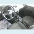 VOLKSWAGEN FOX 1.0 MI TREND 8V FLEX 4P - PRETO - 2011 Foto 3 (Miniatura)