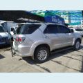 TOYOTA HILUX 3.0 SRV TOP 4X4 CD 16V TURBO INTERCOOLER DIESEL 4P AUT. - PRATA - 2013 Foto 3 (Miniatura)