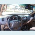 TOYOTA HILUX SW4 3.0 SRV 4X4 7 LUGARES 16V TURBO INTERCOOLER DIESEL 4P AUT. - PRETO - 2013 Foto 3 (Miniatura)