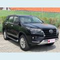 TOYOTA HILUX SW4 2.8 D-4D TURBO DIESEL SRX 7L 4X4 AUT. - PRETO - 2022 Foto 3 (Miniatura)