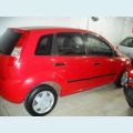 FORD FIESTA HATCH 1.0 - VERMELHO - 2007 Foto 3 (Miniatura)